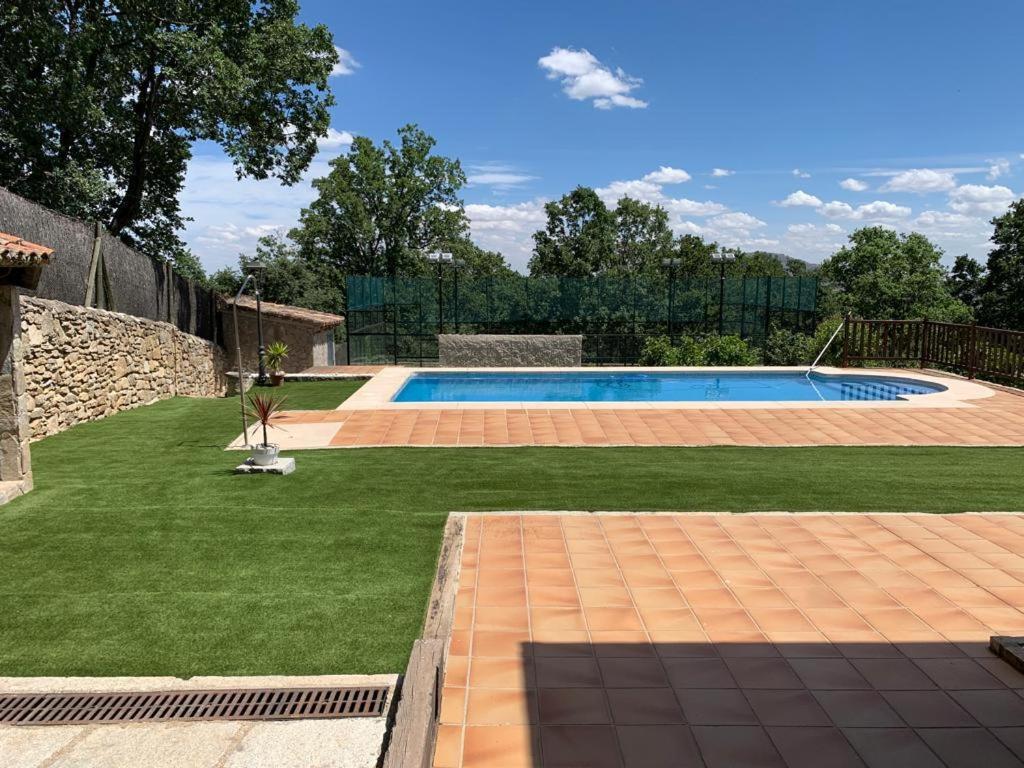El Robledal - Miraflores De La Sierra Exterior photo